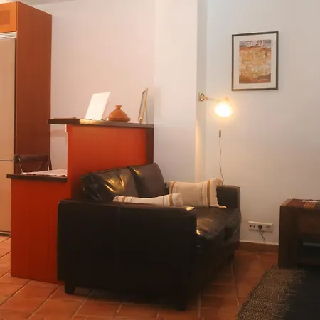 布阿卜迪勒宾馆 旅馆 龙达